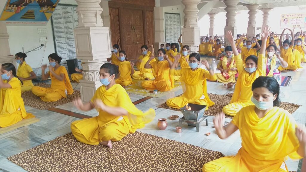 अंतर्राष्ट्रीय योगा दिवस पर देखिये वाराणसी